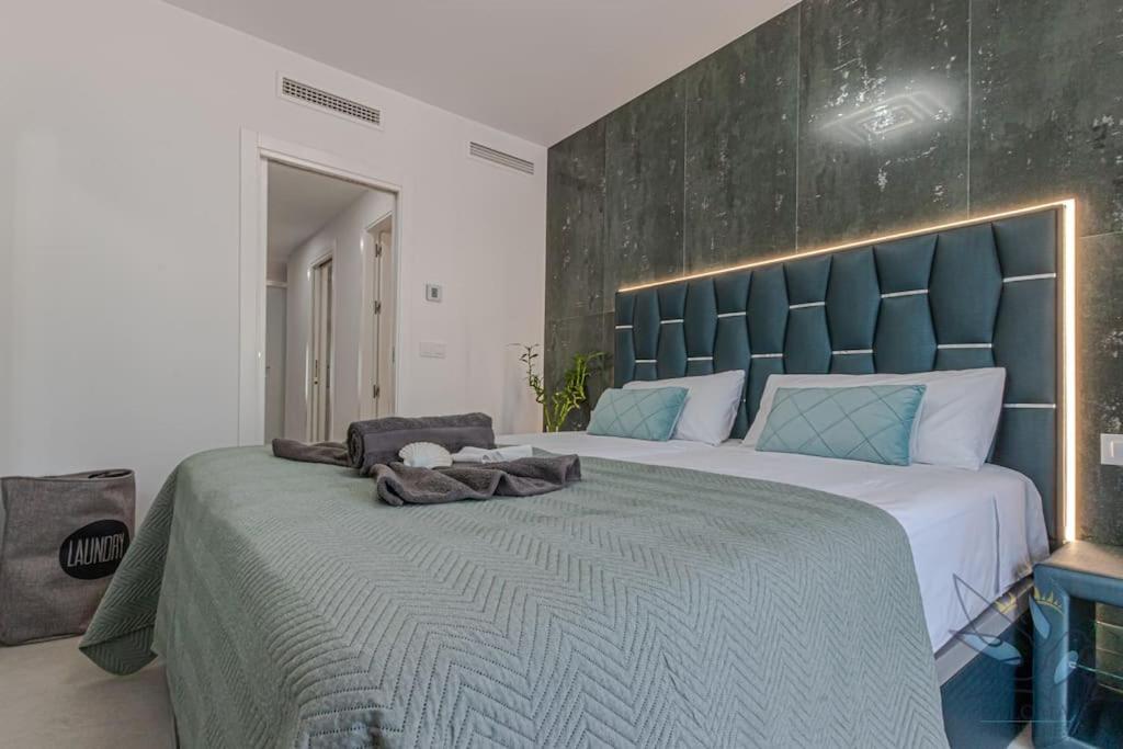 Puerto Marina Luxury 2Bdr Apartment With Sea View Benalmadena Exterior photo